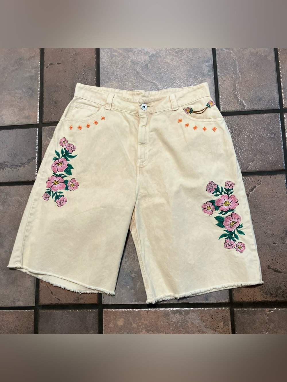 agua bendita shorts size medium